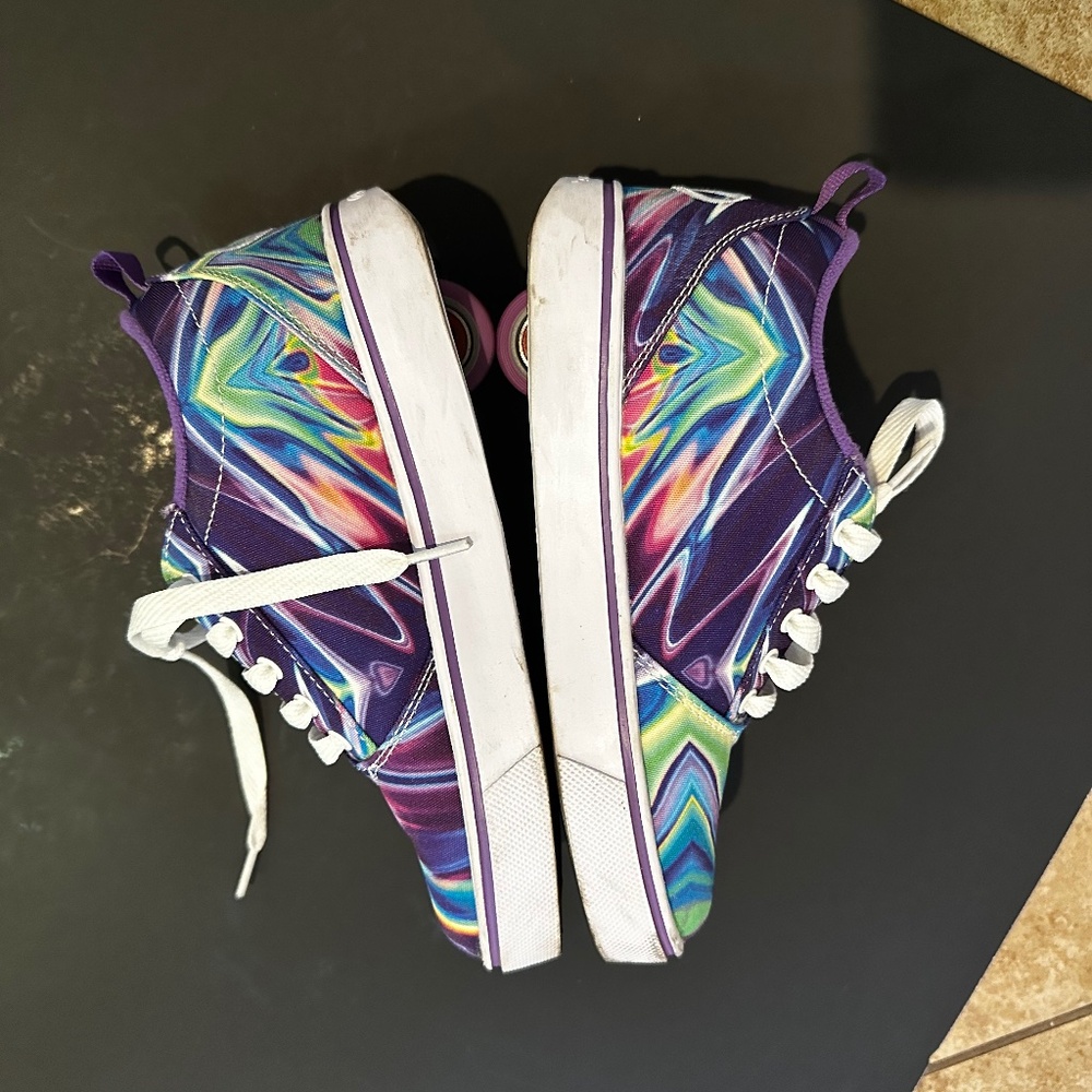 Girl’s Heely Sneakers